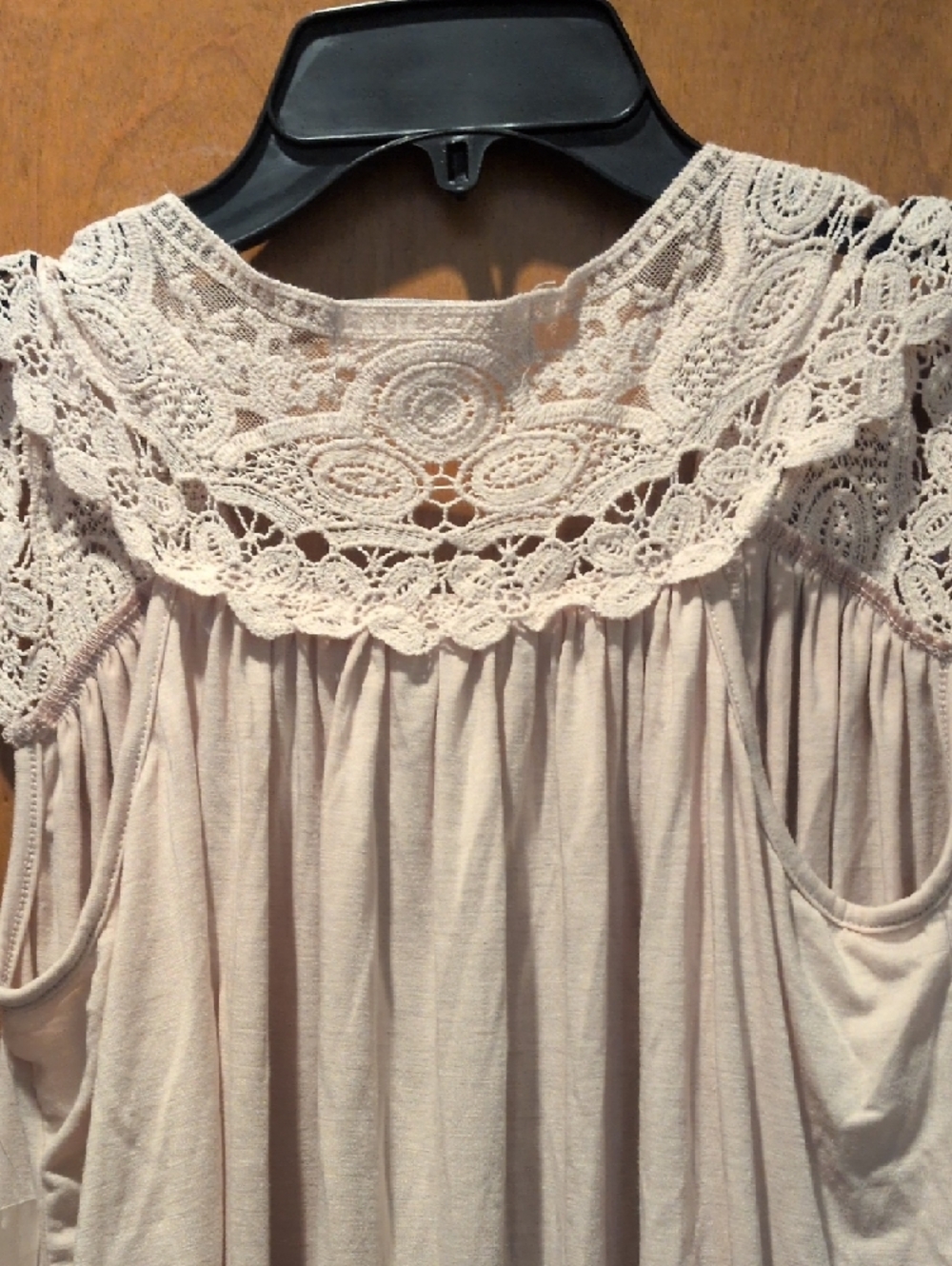 I'm in Love with Derek Heart Stretch Soft Vest with Crochet Lace Small NEW NWT - Picture 3 of 7